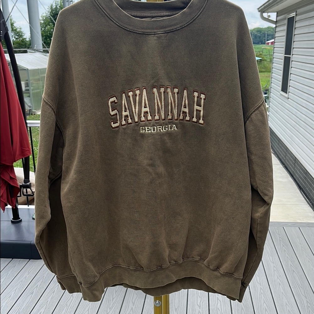 US Vintage Savannah Georgia Men's Brown sweatshirt size 2XL